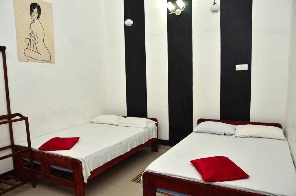 Dyke Rest Hotel Trincomalee Bilik gambar
