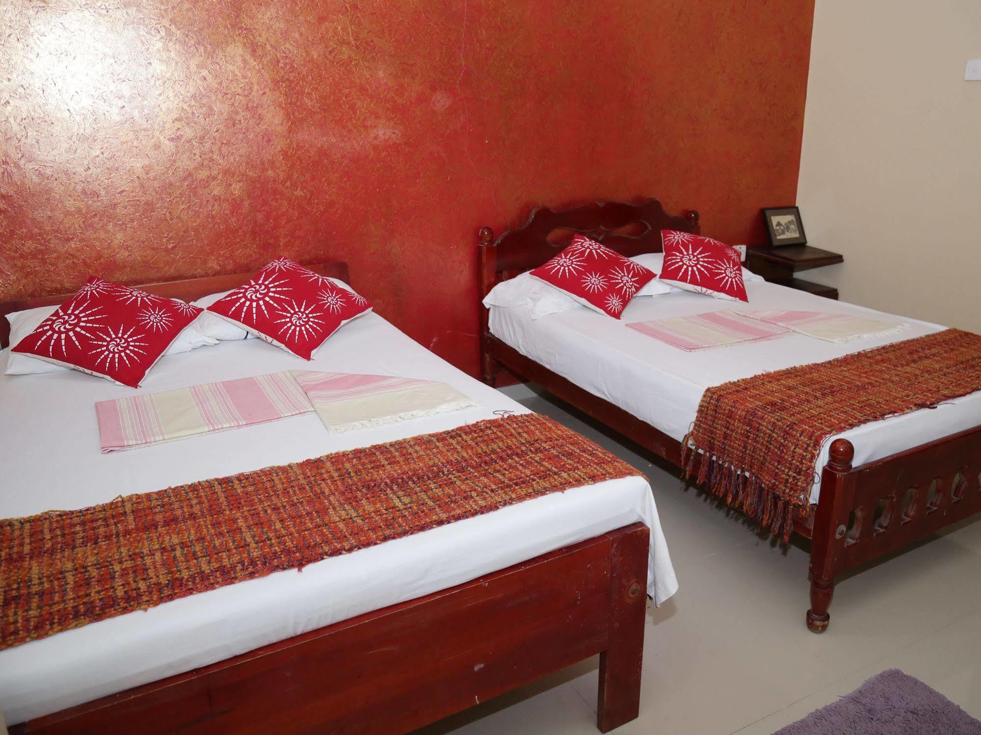 Dyke Rest Hotel Trincomalee Luaran gambar