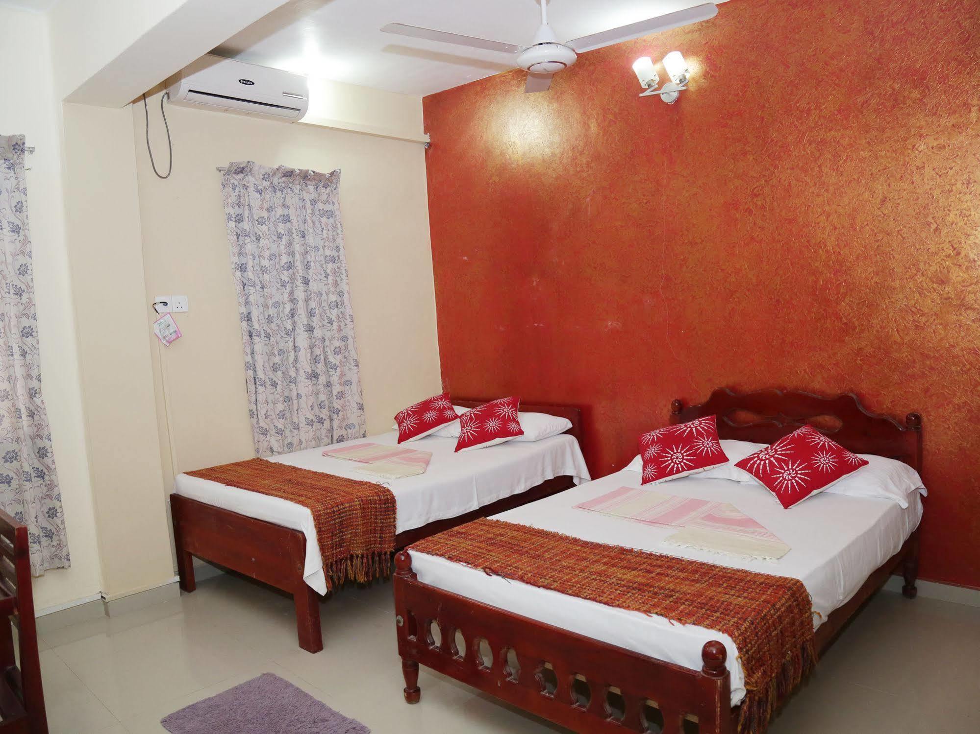 Dyke Rest Hotel Trincomalee Luaran gambar