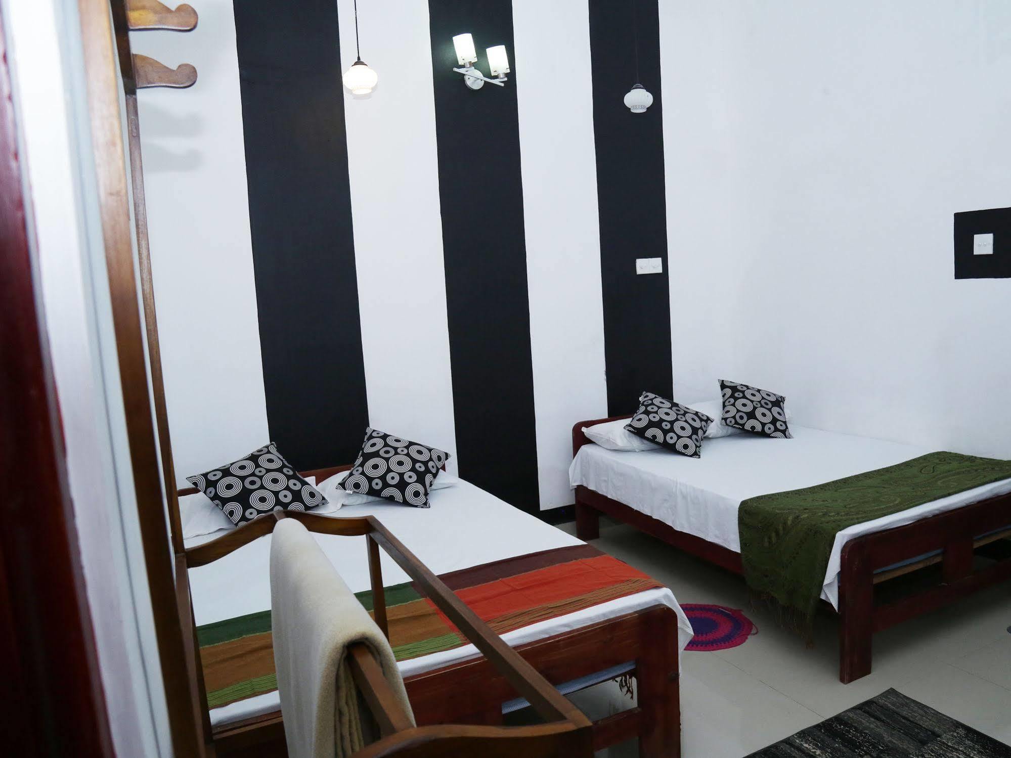 Dyke Rest Hotel Trincomalee Luaran gambar
