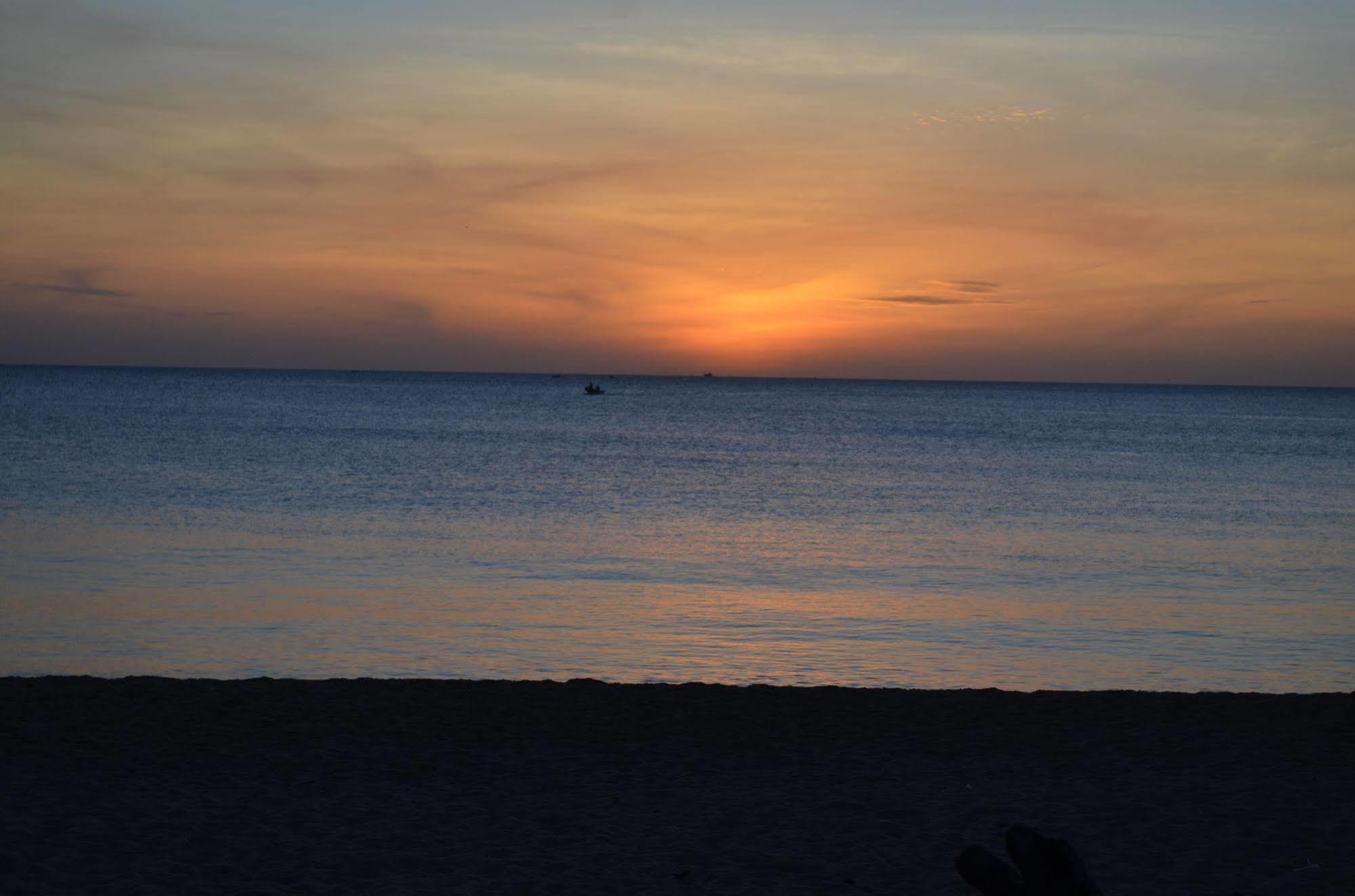 Dyke Rest Hotel Trincomalee Luaran gambar